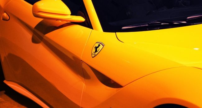 Modelo amarelo - um luxo e beleza ao mesmo tempo.